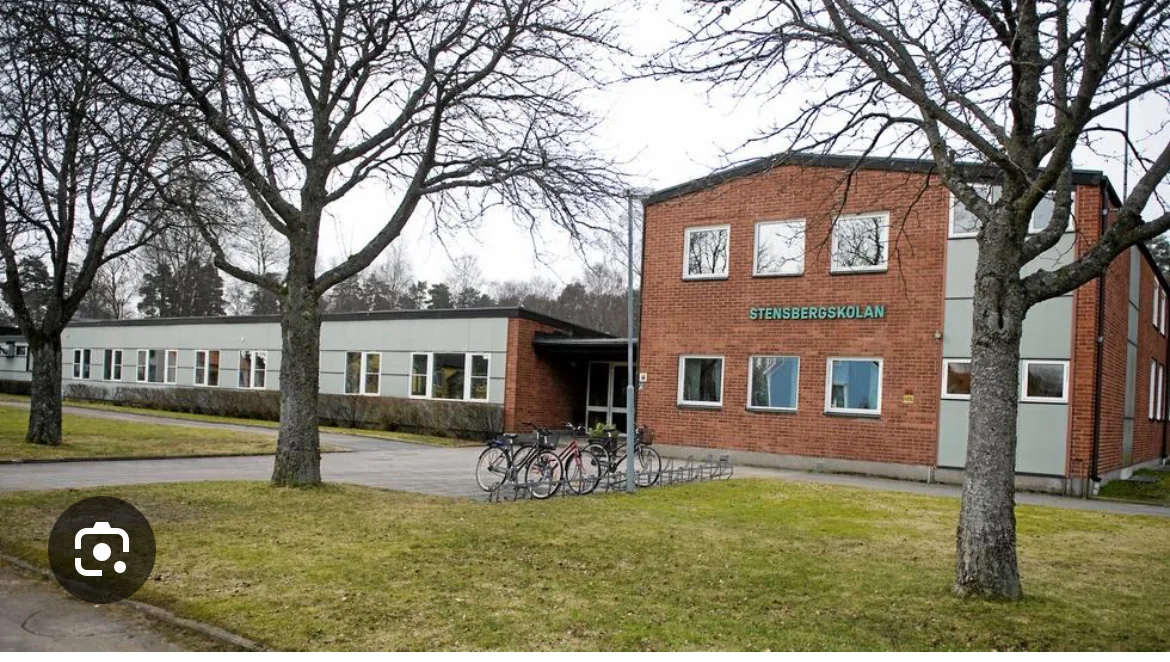 Bild på stensbergskolan i Ljungby