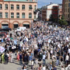 TV: Kortegen kommer till Stora Torg